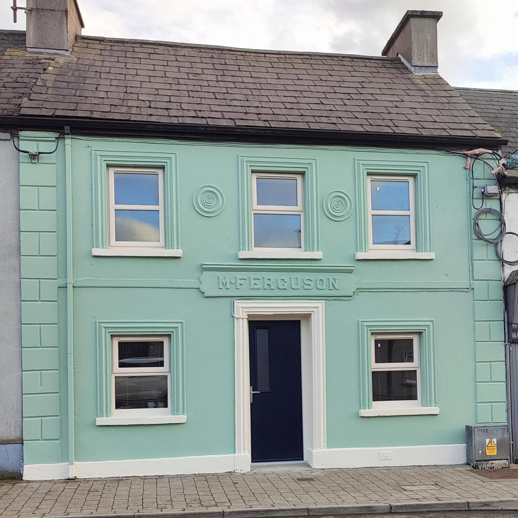 Unboring Holiday Let, Ballina, Mayo バリナ エクステリア 写真