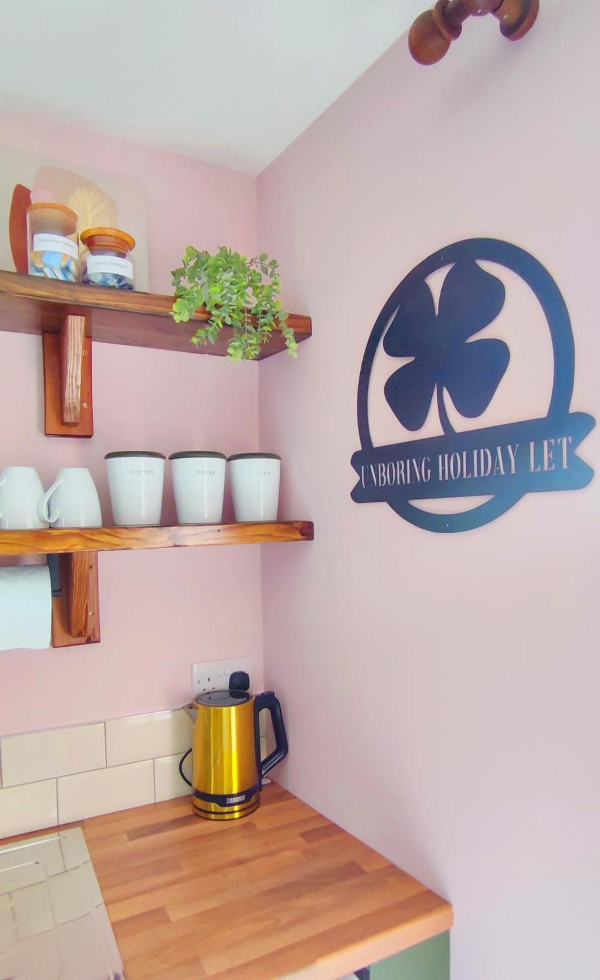 Unboring Holiday Let, Ballina, Mayo バリナ エクステリア 写真